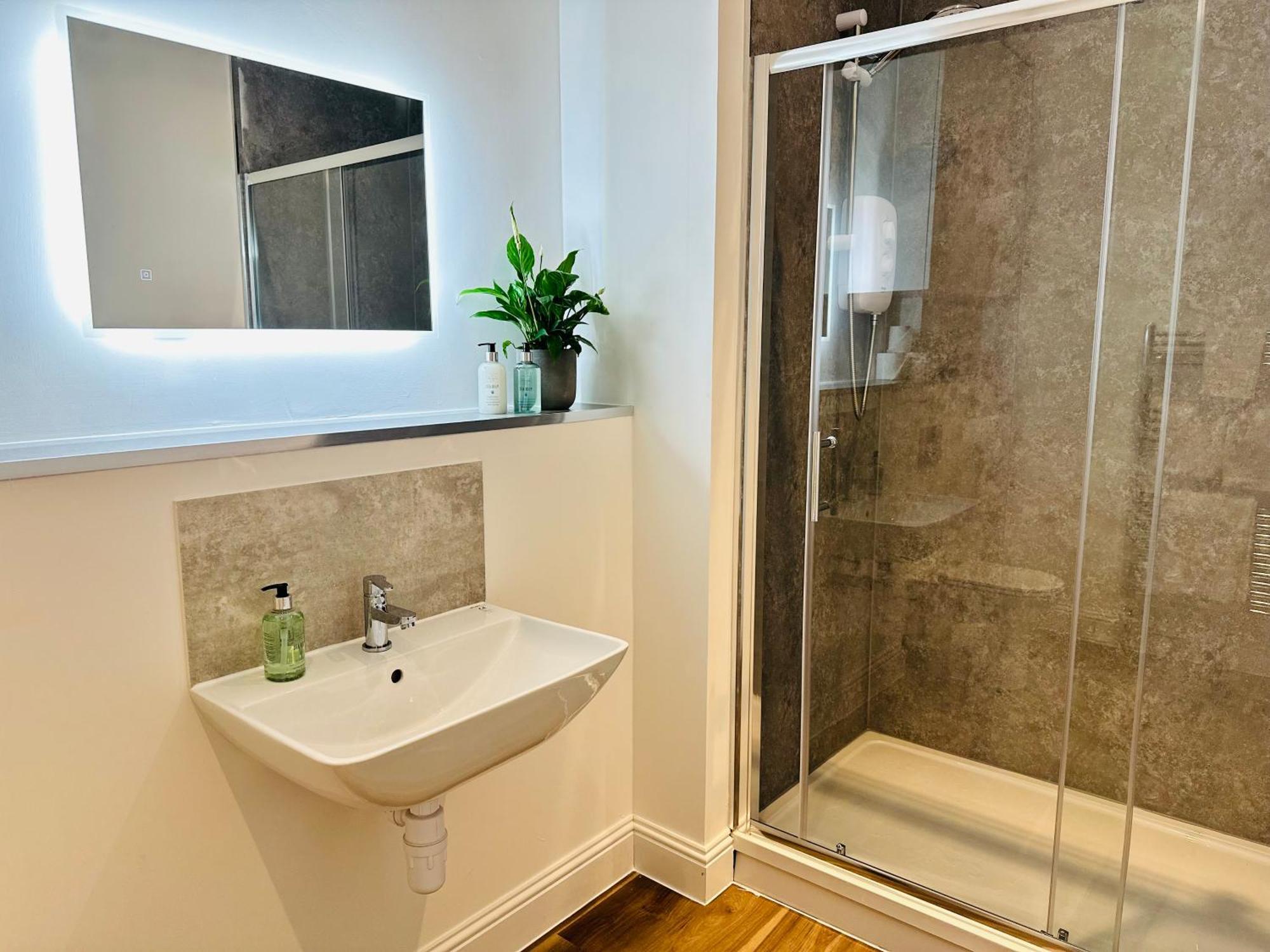 Barnet House Serviced Apartments ダンファームリン エクステリア 写真