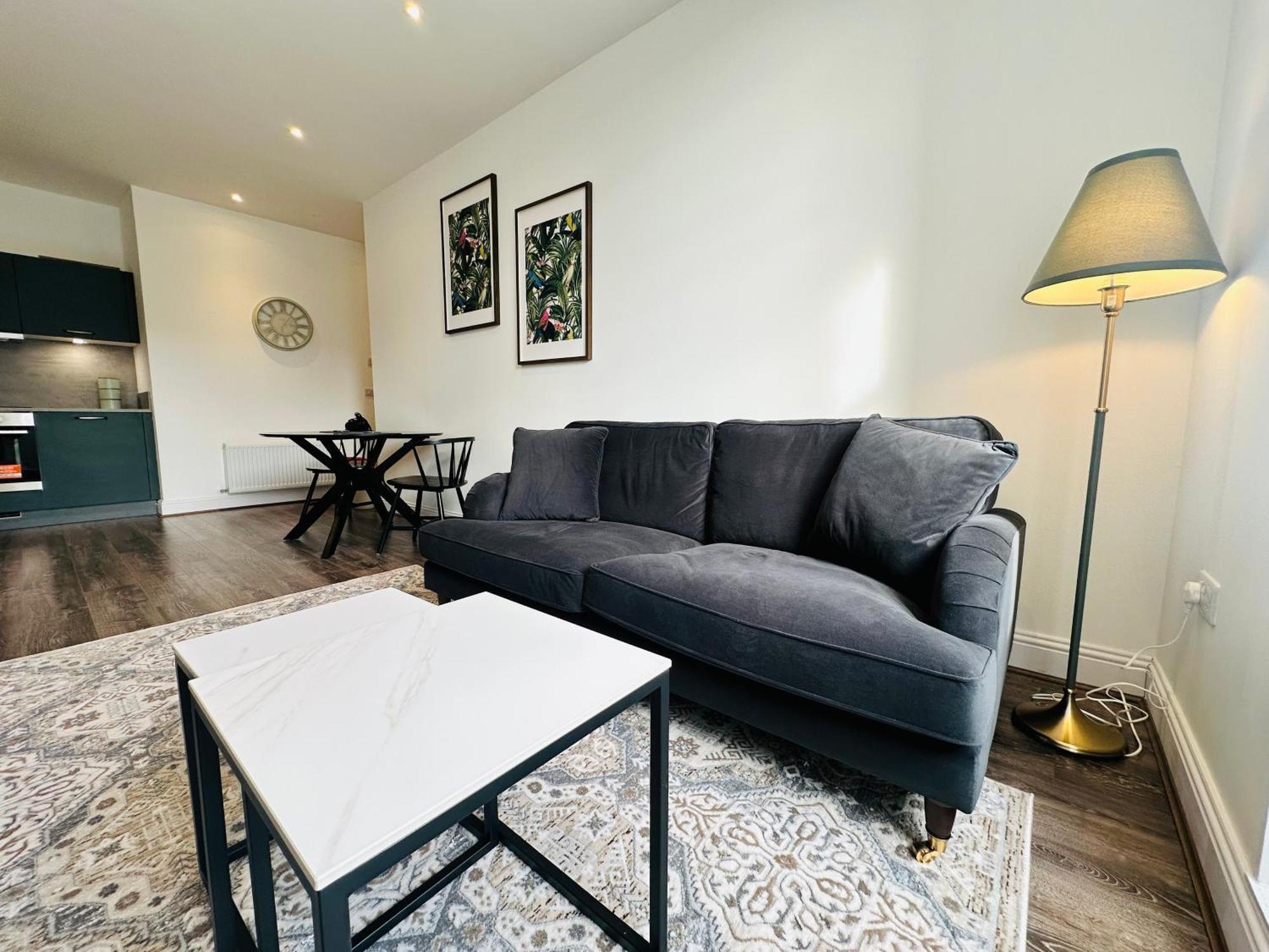 Barnet House Serviced Apartments ダンファームリン エクステリア 写真