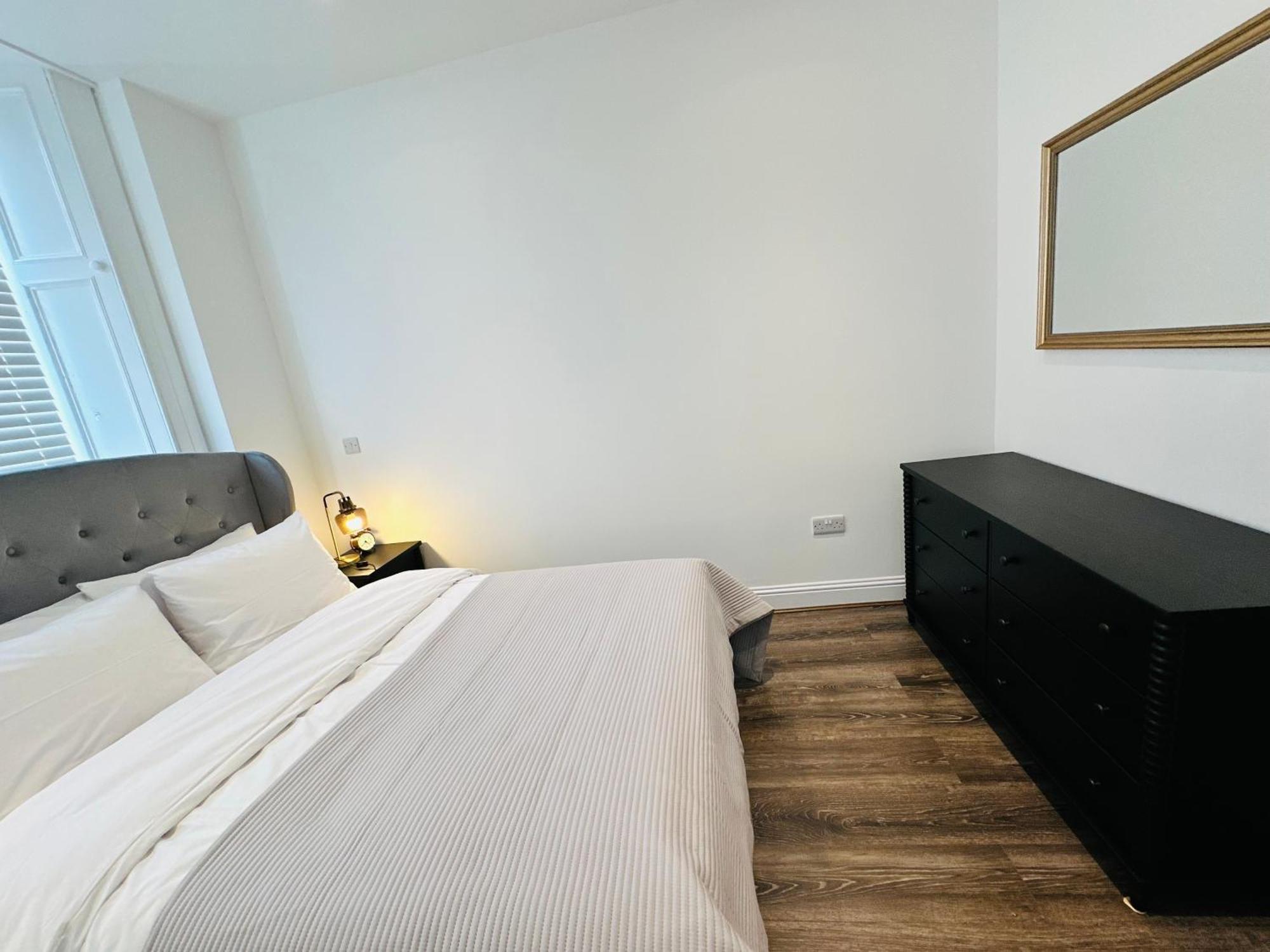 Barnet House Serviced Apartments ダンファームリン エクステリア 写真