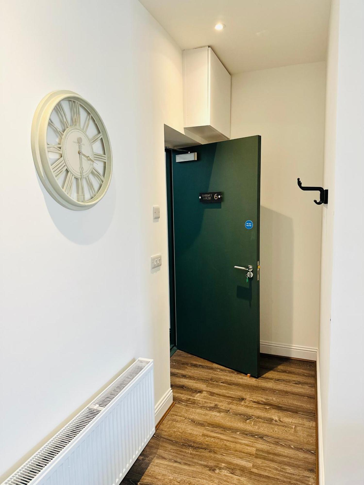 Barnet House Serviced Apartments ダンファームリン エクステリア 写真