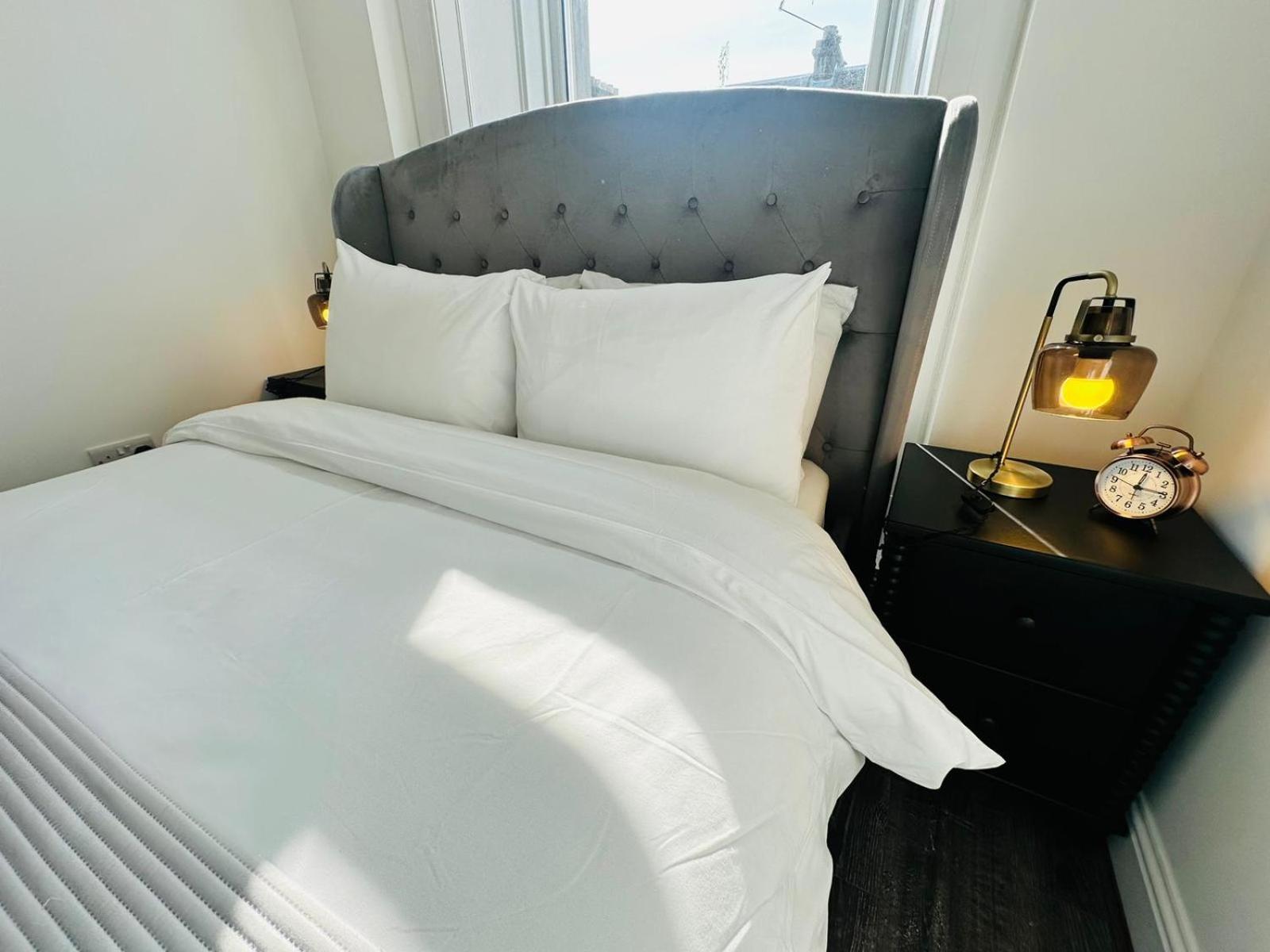 Barnet House Serviced Apartments ダンファームリン エクステリア 写真